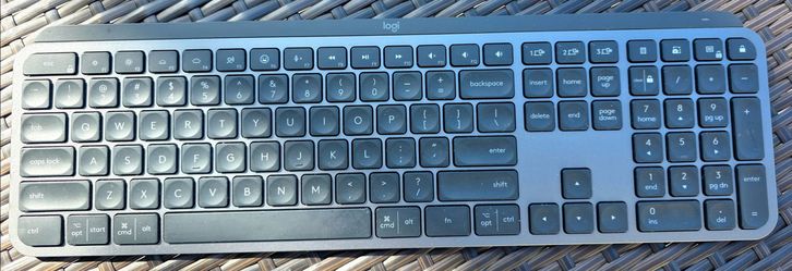 Logitech MX KEYS keyboard