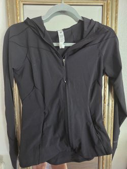 Lululemon Black Full-Zip Hooded Jacket size 4