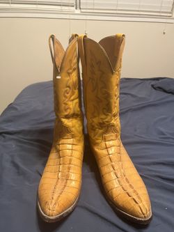 Lucchese Classics Cowboy Boots