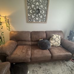 7 Ft Leather Couch 