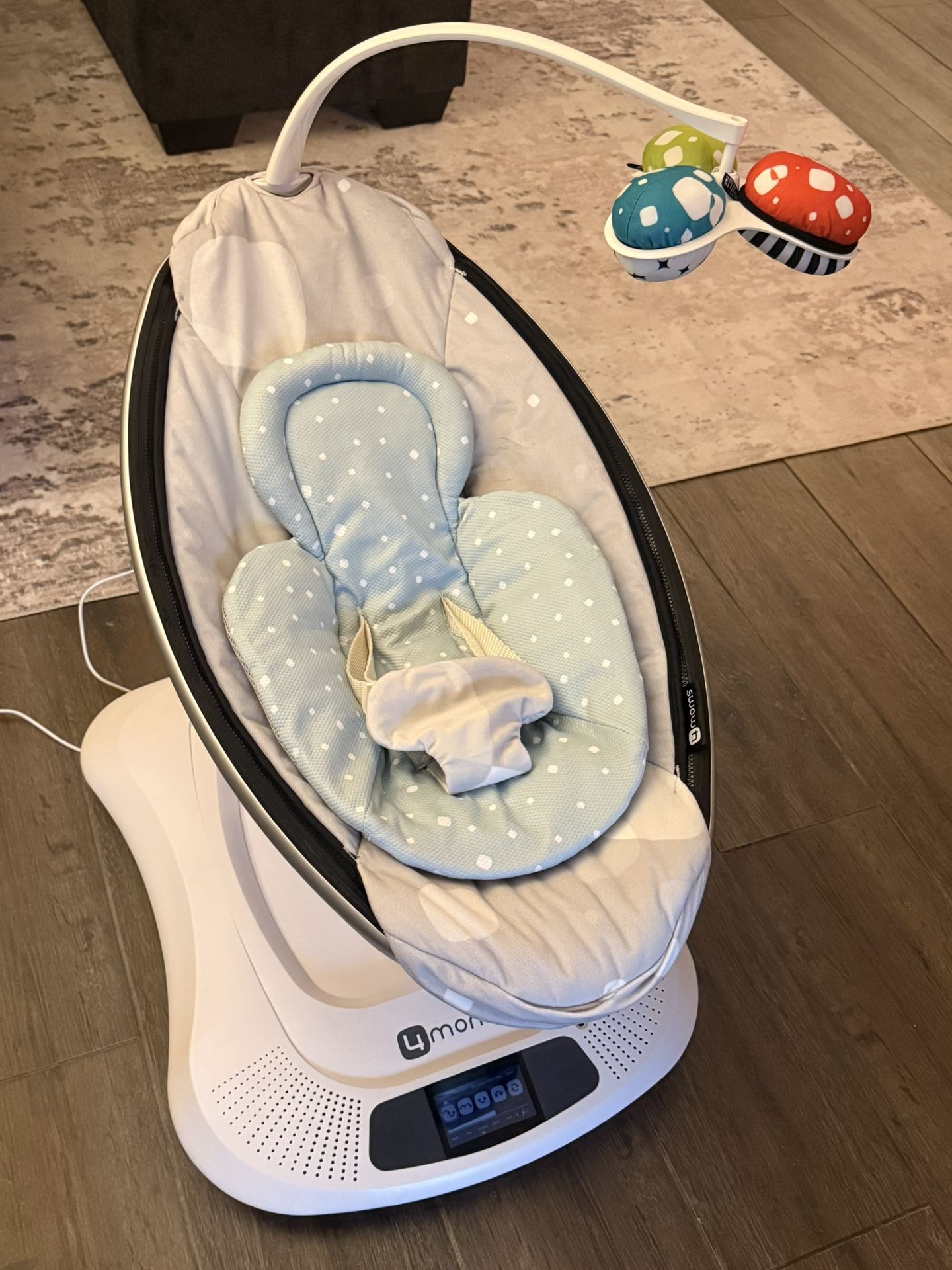 4moms mamaroo rocker/swing