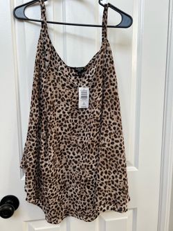 Torrid Leopard Blouse  size  2x- NEW