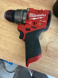 Milwaukee M12 Fuel drill