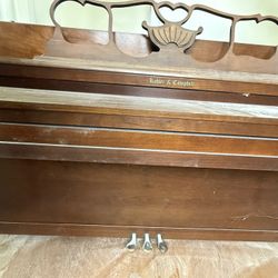 Rohler & Campbell Piano 