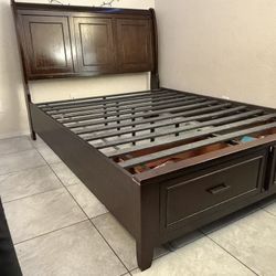 Queen Solid Wood Platform Bed w/ Headboard – Big Lots