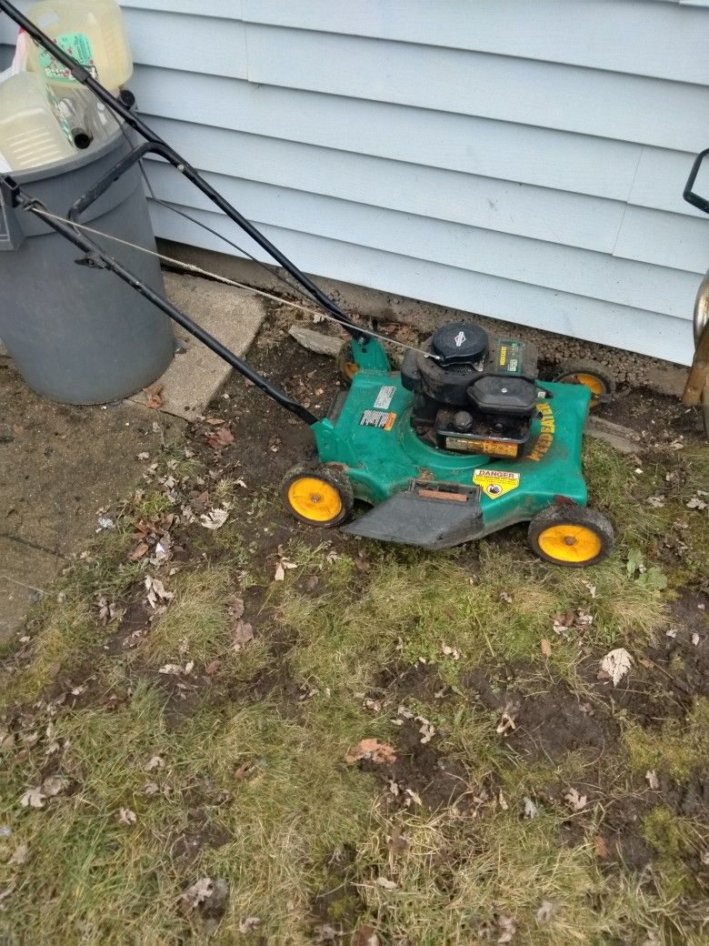 Lawnmower 