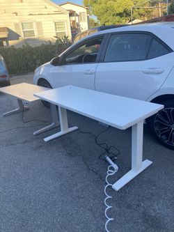 Ajustable  Desks Workrite   and One Ergo $280 For Each Table Desk(((Chairs Sold Separately ))  $325 For Chairs  Mirra2 