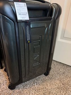 Tumi 19 Degree Polycarbonate International Carry-On - Brand New With Tags 5 year warranty