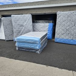 Payless Single Twin Mattress 99 Full Double 159 Queen Bed 179 King 229 California King 229 Frame 69 XL Twin Mattresses Same Day Delivery 