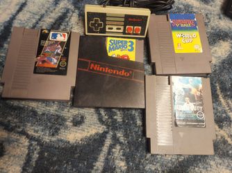 Vintage Nintendo NES Game Lot - Super Mario Bros 3, Punch-Out, MLB & Controller