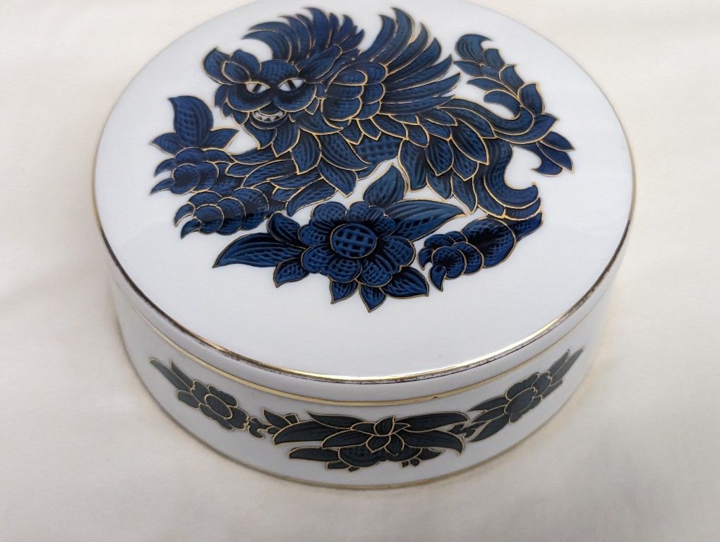 Vintage Rosenthal Bavaria blue & gold foo dog dragon round porcelain lidded trinket box