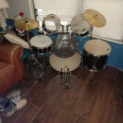Drum Set