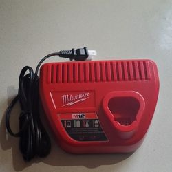 New Never Used Milwaukee M12 Charger 