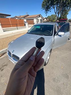 Llaves de autos / car keys and remotes