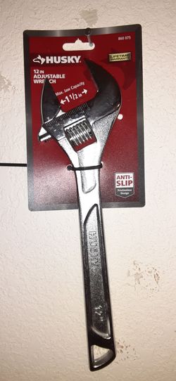 Adjustable wrench