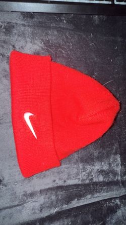 Nike Hat Beanie Mens/Women’s Red