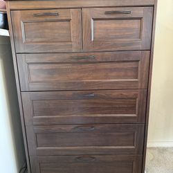 6-Drawer Chest
