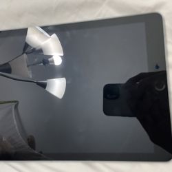 Ipad Doesn’t Turn On Or Charge Don’t Know What Happened To It