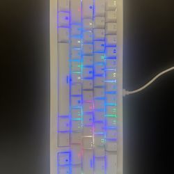 Glorious - GMMK 3 65% Wired Mechanical Linear Switch Gaming Keyboard with Hot-swappable Switches - White