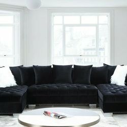 Kim Sectional Sofa Black

