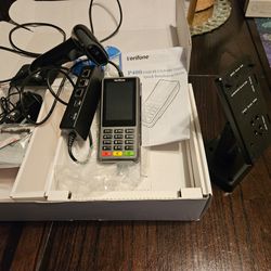 Verifone with stand and scanner