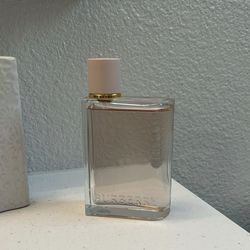 Burberry For Her Perfume