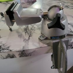 Desk Vice With Adjustable Swivel Head