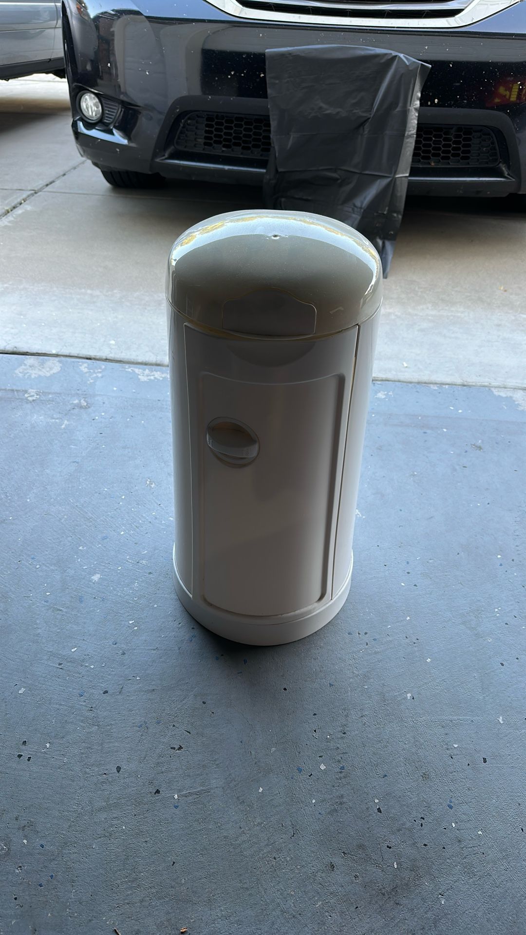 Diaper genie