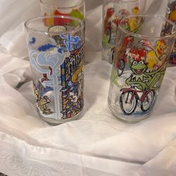 Vintage McDonald’s Glass . 6