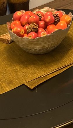 Home decor made in Italy bowl and apples