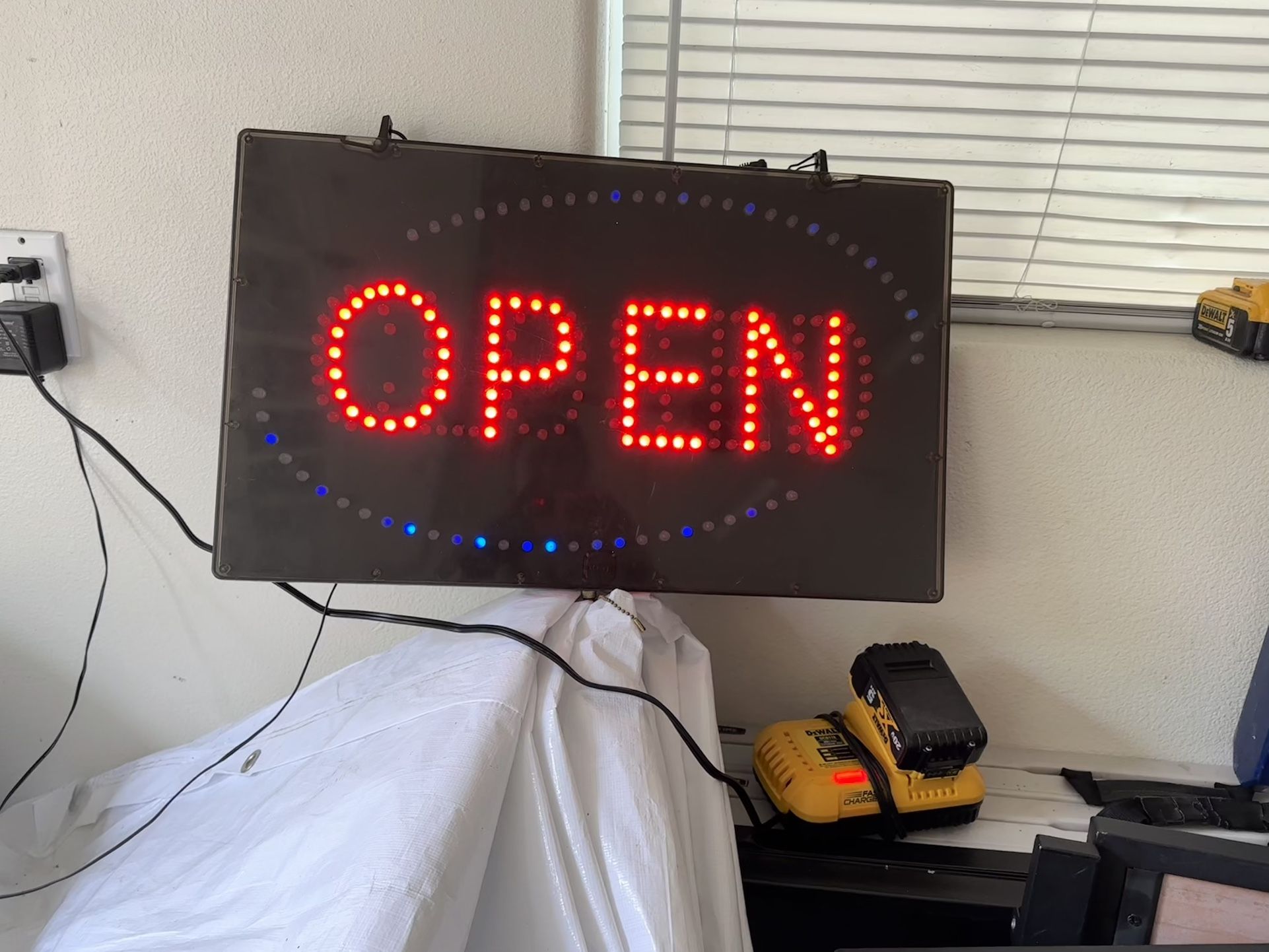 Open/ Close Sign