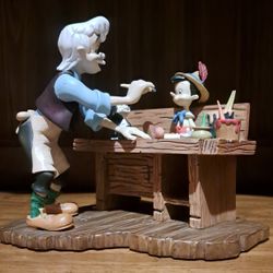 Disney's  Pinocchio Story Book Figurine