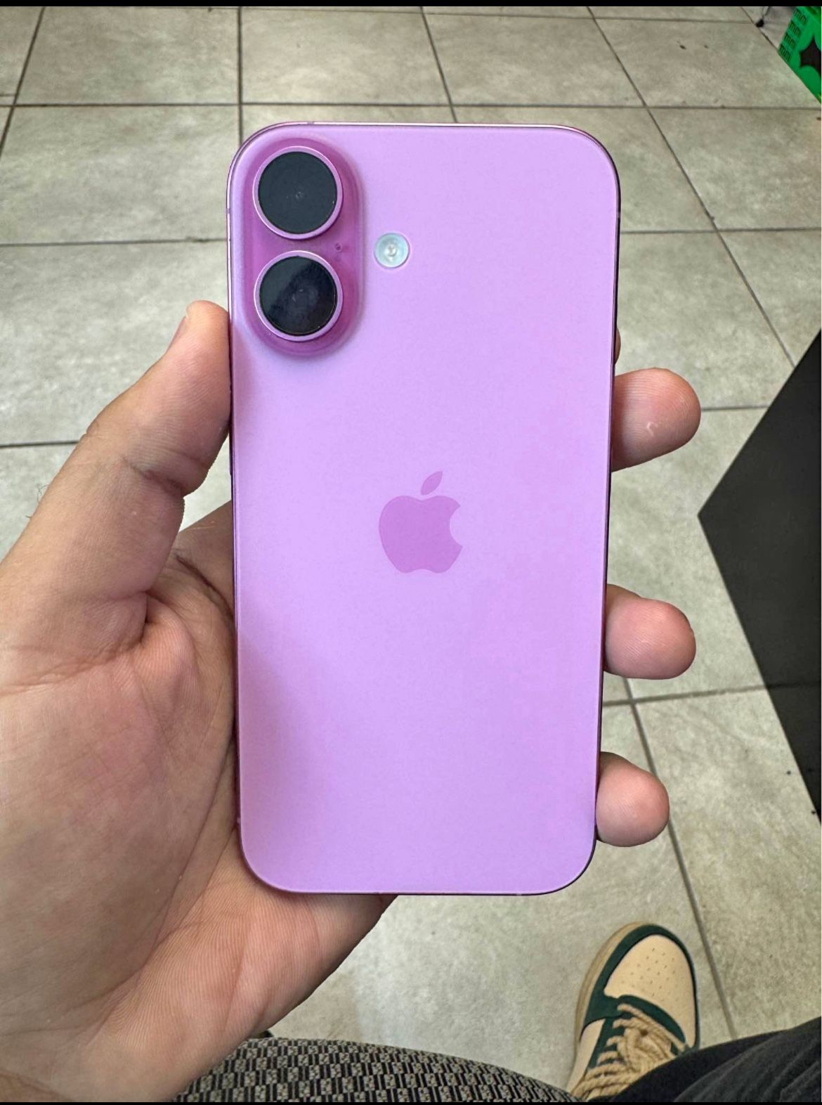 Apple iPhone 16  5G   ( Apple Warranty) 