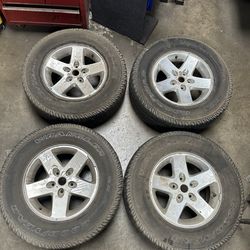 Jeep Wrangler Wheels SET