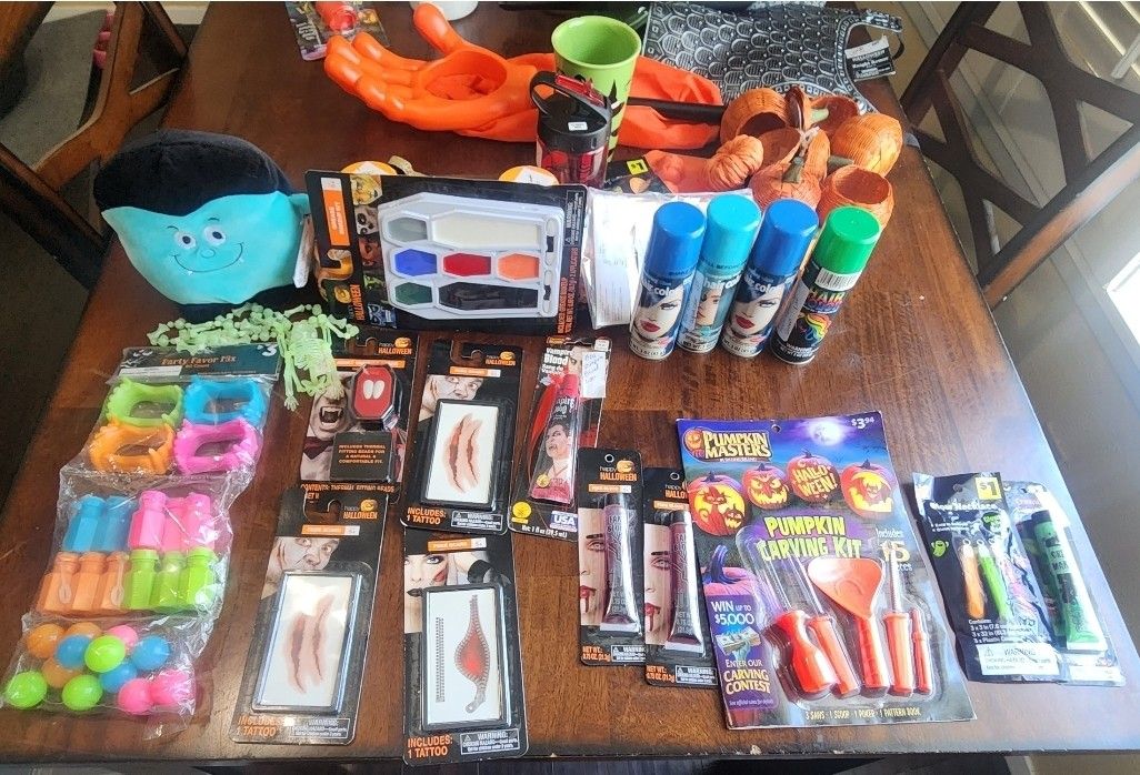 All New - Large Halloween Bundle Make up & Decorations Everything together no separating