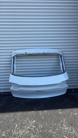 Porsche Macan 2020-2026 Tailgate  Oem