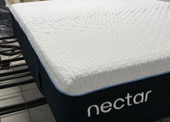 Nectar Classic Hybrid King Mattress Bed 
