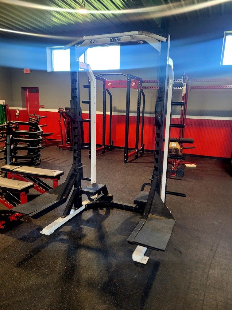 Powerlift Commercial Power Rack with Pull Block Safety Arms