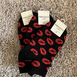 Cute Red Kiss Socks ( 3 Pairs )