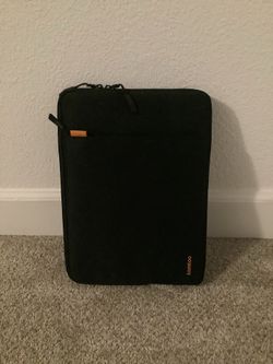 15” Laptop Case (Tomtoc)