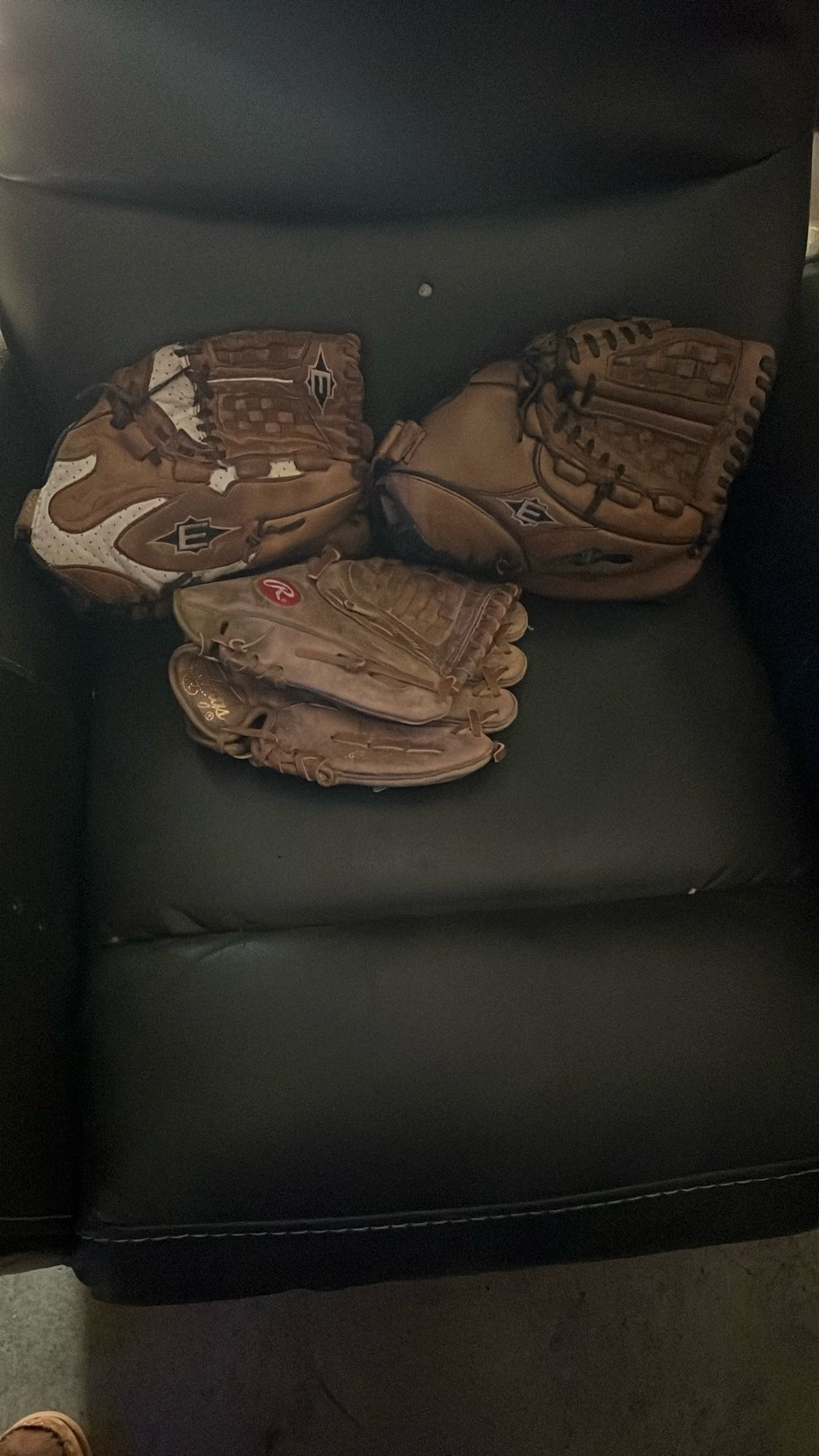 Girls/women Softball Gloves