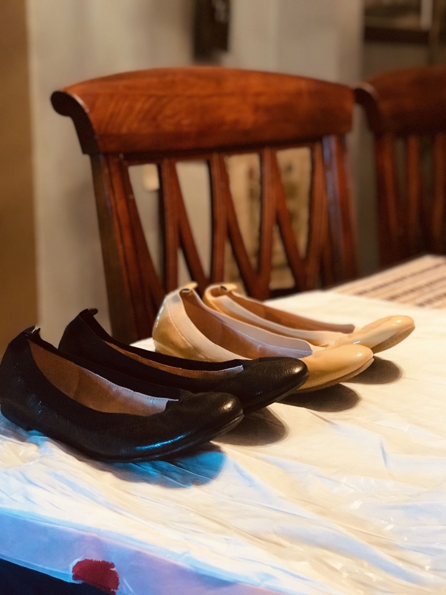 Banana Republic (2) Leather Pair Flats Size 8M, Excellent Condition 1 For $30 Or 2 For $50