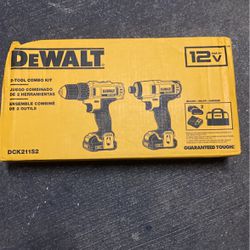 Dewalt Drill S Set Model DCK211S2