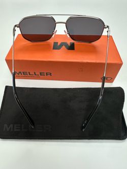Woman sunglasses