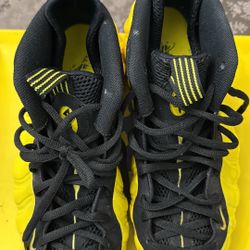Nike Air Foamposite Yellow/Black Size 12
