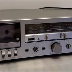 Panasonic SG-20 cassette tape recorder/ receiver.