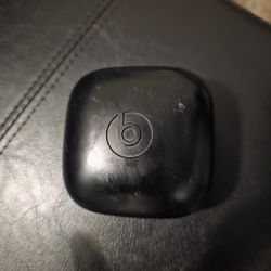 Powerbeats Pro. Dre Ear Buds