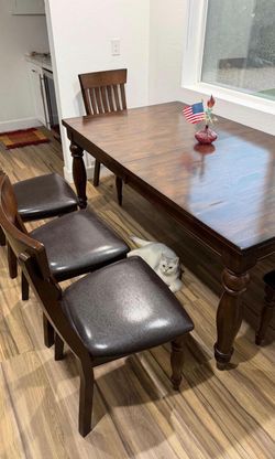Solid Hardwood Dining Table - 8 Seater