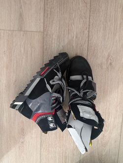 Off-White Sneakers