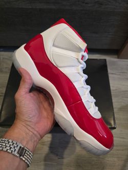 JORDAN 11 CHERRY SZ 11 NEW